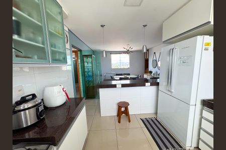 Apartamento à venda com 134m², 3 quartos e 3 vagasCozinha