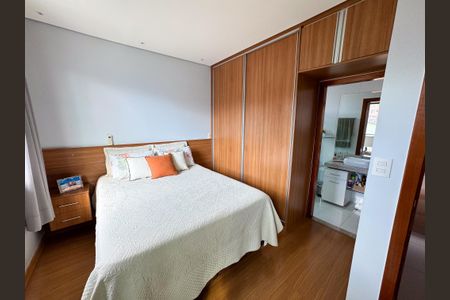 Apartamento à venda com 134m², 3 quartos e 3 vagasQuarto 3