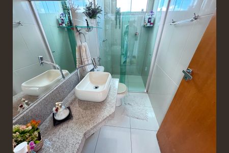 Apartamento à venda com 134m², 3 quartos e 3 vagasBanheiro 2