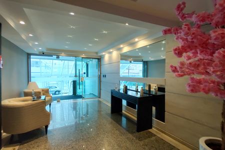 Apartamento para alugar com 163m², 3 quartos e 2 vagas Apartamento para alugar com 163m², 3 quartos e 2 vagasHall de entrada