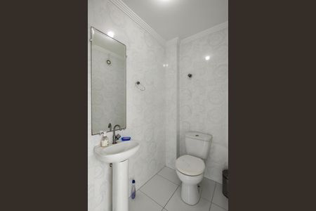 Apartamento para alugar com 163m², 3 quartos e 2 vagas Apartamento para alugar com 163m², 3 quartos e 2 vagasLavabo Sala