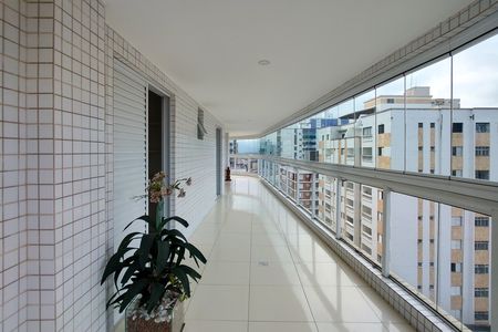 Apartamento para alugar com 163m², 3 quartos e 2 vagas Apartamento para alugar com 163m², 3 quartos e 2 vagasSacada Sala