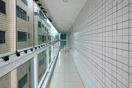 Apartamento para alugar com 163m², 3 quartos e 2 vagas Apartamento para alugar com 163m², 3 quartos e 2 vagasSacada Sala