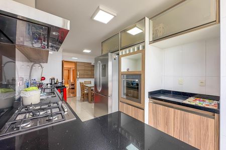 Apartamento à venda com 138m², 3 quartos e 3 vagasCozinha