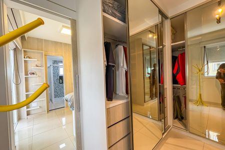 Apartamento à venda com 138m², 3 quartos e 3 vagasSuíte 2