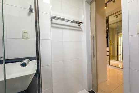 Apartamento à venda com 138m², 3 quartos e 3 vagasBanheiro da Suíte 2