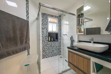 Apartamento à venda com 138m², 3 quartos e 3 vagasBanheiro da Suíte 1