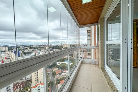 Apartamento à venda com 138m², 3 quartos e 3 vagasVaranda Da Cozinha