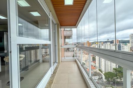 Apartamento à venda com 138m², 3 quartos e 3 vagasVaranda Da Cozinha