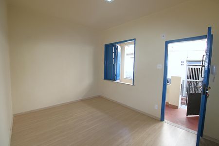 Apartamento à venda com 78m², 2 quartos e sem vagaSala