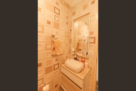 Casa à venda com 255m², 3 quartos e 2 vagas Casa à venda com 255m², 3 quartos e 2 vagasBanheiro da Suíte