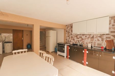 Casa à venda com 255m², 3 quartos e 2 vagas Casa à venda com 255m², 3 quartos e 2 vagasChurrasqueira