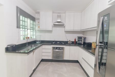 Casa à venda com 255m², 3 quartos e 2 vagas Casa à venda com 255m², 3 quartos e 2 vagasCozinha