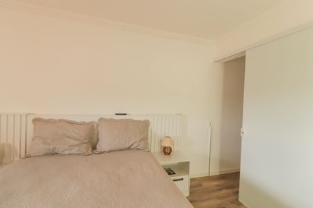 Casa à venda com 255m², 3 quartos e 2 vagas Casa à venda com 255m², 3 quartos e 2 vagasQuarto 2