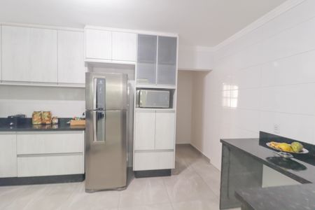 Casa à venda com 255m², 3 quartos e 2 vagas Casa à venda com 255m², 3 quartos e 2 vagasCozinha