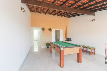 Casa à venda com 255m², 3 quartos e 2 vagas Casa à venda com 255m², 3 quartos e 2 vagasVaranda da Suíte