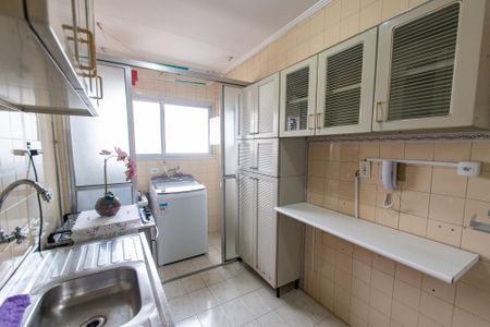 Apartamento para alugar com 67m², 2 quartos e 1 vagaCozinha