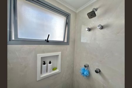 Apartamento à venda com 93m², 3 quartos e 1 vaga Apartamento à venda com 93m², 3 quartos e 1 vagaBanheiro Social