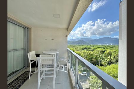 Apartamento à venda com 93m², 3 quartos e 1 vaga Apartamento à venda com 93m², 3 quartos e 1 vagaVaranda da Sala