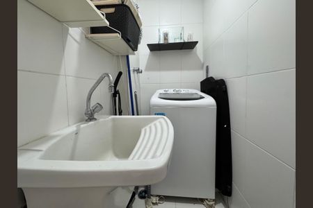 Apartamento à venda com 93m², 3 quartos e 1 vaga Apartamento à venda com 93m², 3 quartos e 1 vagaCozinha e Área de Serviço