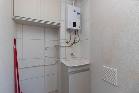 Apartamento à venda com 42m², 2 quartos e 1 vaga Apartamento à venda com 42m², 2 quartos e 1 vagaCozinha e Área de Serviço