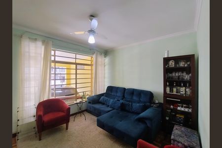 Casa de condomínio à venda com 230m², 4 quartos e 3 vagas Casa de condomínio à venda com 230m², 4 quartos e 3 vagasSala