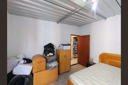 Casa de condomínio à venda com 230m², 4 quartos e 3 vagas Casa de condomínio à venda com 230m², 4 quartos e 3 vagasQuarto 4