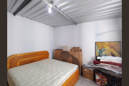 Casa de condomínio à venda com 230m², 4 quartos e 3 vagas Casa de condomínio à venda com 230m², 4 quartos e 3 vagasQuarto 4