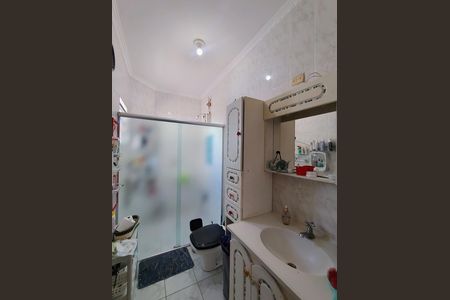 Casa de condomínio à venda com 230m², 4 quartos e 3 vagas Casa de condomínio à venda com 230m², 4 quartos e 3 vagasQuarto 2 - Suíte Banheiro
