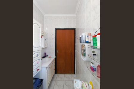 Casa de condomínio à venda com 230m², 4 quartos e 3 vagas Casa de condomínio à venda com 230m², 4 quartos e 3 vagasQuarto 2 - Suíte Banheiro