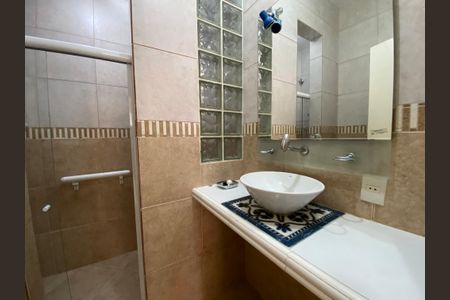 Apartamento à venda com 55m², 2 quartos e 1 vagaBanheiro 2