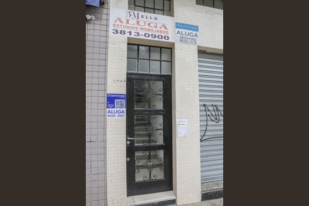 Studio para alugar com 25m², 1 quarto e sem vaga Studio para alugar com 25m², 1 quarto e sem vagaFachada e Placa