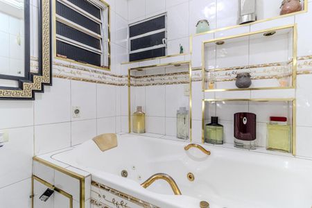 Apartamento à venda com 95m², 2 quartos e 1 vagaBanheiro de Suíte