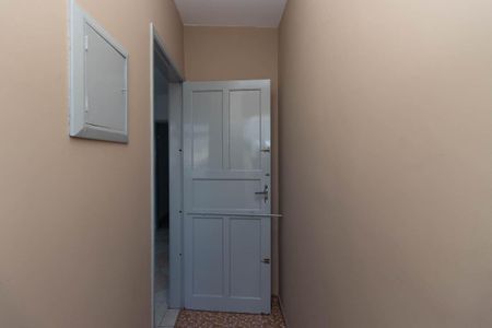 Casa à venda com 170m², 2 quartos e 2 vagas Casa à venda com 170m², 2 quartos e 2 vagasSacada