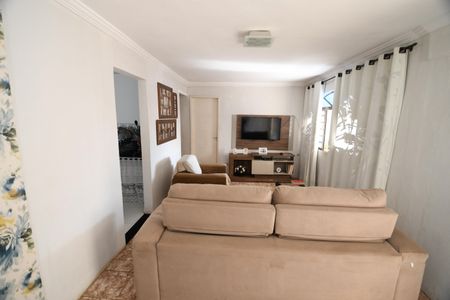 Casa à venda com 160m², 2 quartos e 1 vagaSala