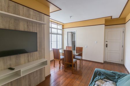 Apartamento para alugar com 55m², 2 quartos e 1 vagaSala