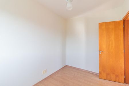 Apartamento à venda com 73m², 3 quartos e 1 vaga Apartamento à venda com 73m², 3 quartos e 1 vagaQuarto 2