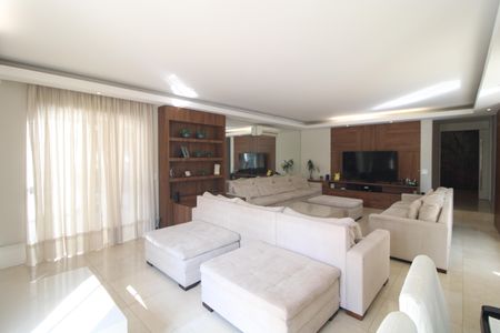 Apartamento para alugar com 280m², 4 quartos e 4 vagasSala