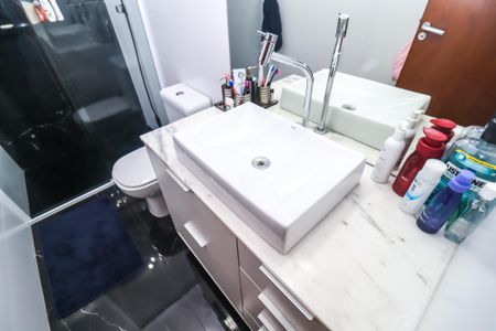 Casa à venda com 180m², 3 quartos e 4 vagasBanheiro da Suíte