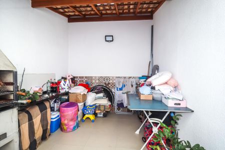 Casa à venda com 180m², 3 quartos e 4 vagasQuintal
