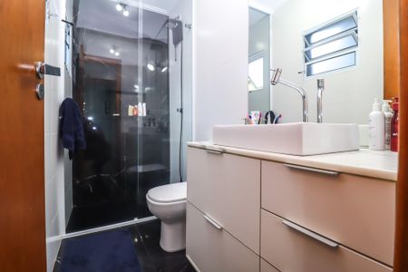 Casa à venda com 180m², 3 quartos e 4 vagasBanheiro da Suíte