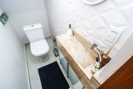 Casa à venda com 180m², 3 quartos e 4 vagasLavabo