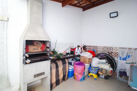 Casa à venda com 180m², 3 quartos e 4 vagasQuintal