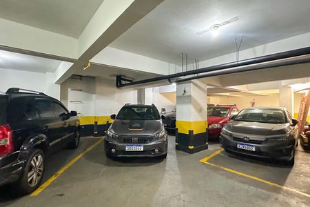 Apartamento à venda com 160m², 3 quartos e 1 vaga Apartamento à venda com 160m², 3 quartos e 1 vagaGaragem