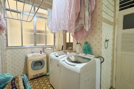 Apartamento à venda com 160m², 3 quartos e 1 vaga Apartamento à venda com 160m², 3 quartos e 1 vagaÁrea de Serviço