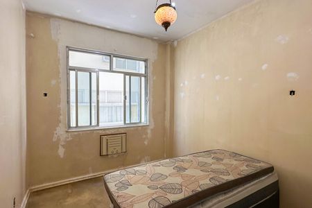 Apartamento à venda com 160m², 3 quartos e 1 vaga Apartamento à venda com 160m², 3 quartos e 1 vagaQuarto 01