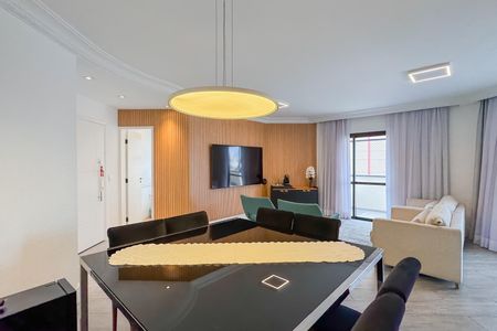 Apartamento à venda com 250m², 4 quartos e 3 vagasSala