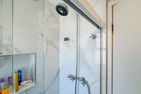 Apartamento à venda com 250m², 4 quartos e 3 vagasBanheiro da Suíte 1