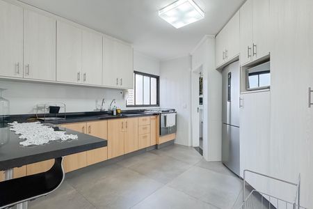 Apartamento à venda com 250m², 4 quartos e 3 vagasCozinha