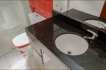 Apartamento para alugar com 81m², 2 quartos e 2 vagasBanheiro